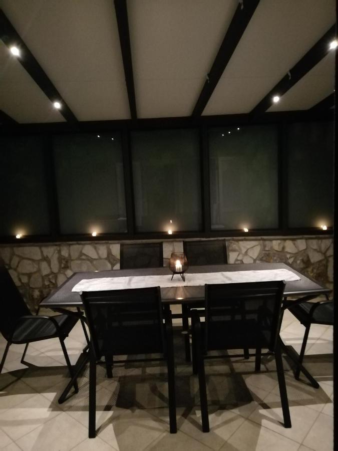Apartment Fancy Малинска Экстерьер фото